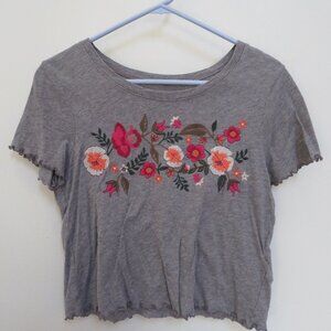 Hollister Crop Top Graphic Floral Embroidered Ruffle Hem Tee Shirt Top M